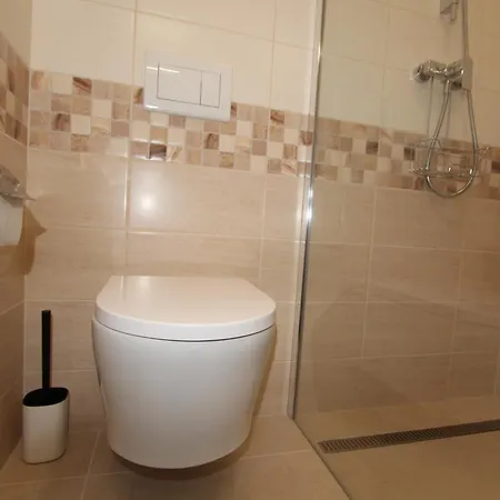 Πανσιόν Horske Stredisko Eljon