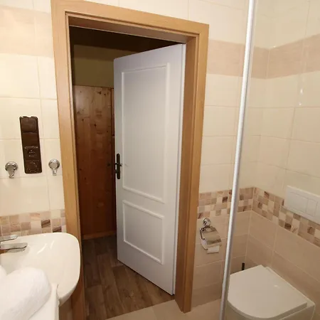 Horske Stredisko Eljon Casa de hóspedes *